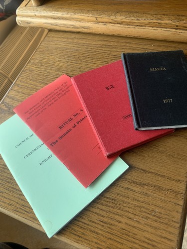 Masonic ritual books - books, various