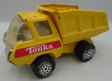 VINTAGE 1970's YELLOW MINI TONKA TIPPER TRUCK GOOD CONDITION PLEASE READ