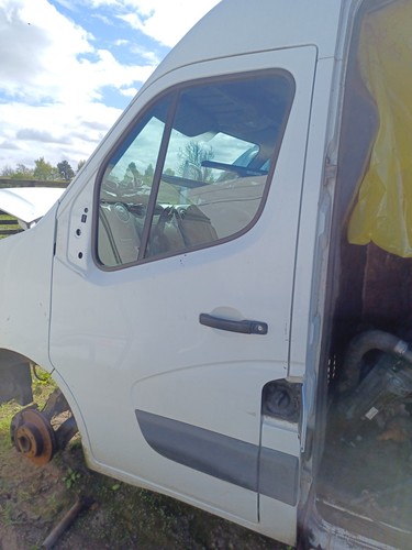 Front left door nissan nv400 - left,