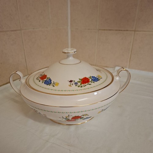 Aynsley famille rose lidded - rose,