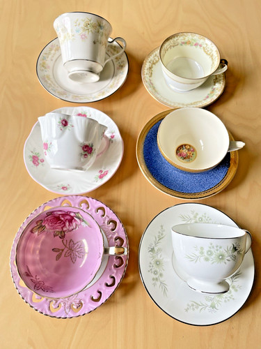 Vintage mismatched china tea - mismatched,