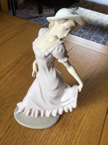 Nao lladro elegant lady - nao, by