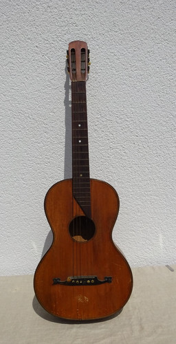Vintage guitar walking - vintage,