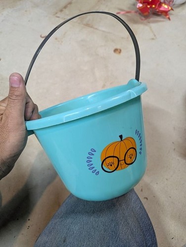 bucket