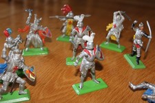 Britains 1971 DEETAIL BRITISH KNIGHTS set of 9 with metal stands