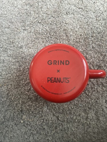 Grind peanuts snoopy - snoopy, tin