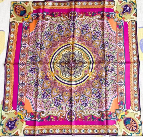 100 silk square scarf 90cm - 100%,