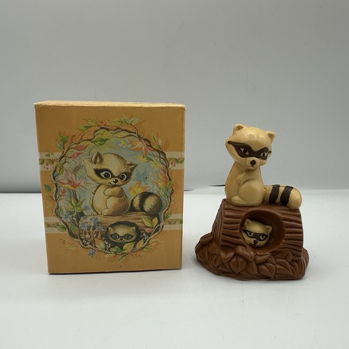 Avon raccoon woodland - avon,