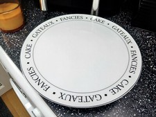 SWAN SCRIPT DESIGN CAKE STAND