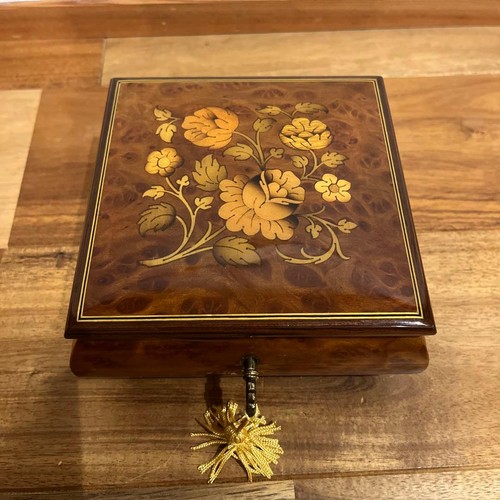 Reuge ruge music - reuge,