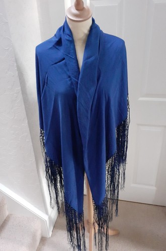 Large vintage blue silk piano - large,