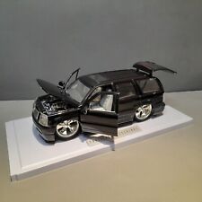 Cadillac Escalade 1:24 Scale Diecast Metal Black Slammed Spinners Stereo Retro