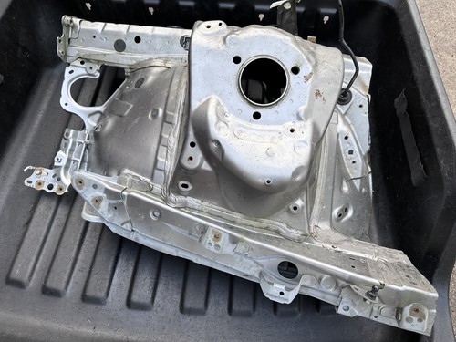 Lexus 300h front left - lexus,