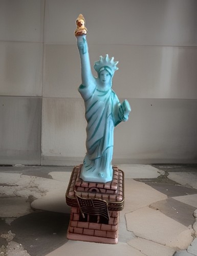 Very rare limoges - small, statue