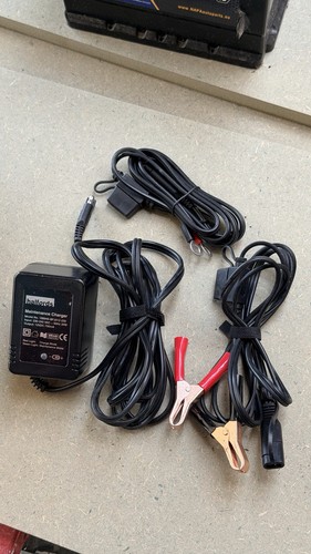 Halfords 12v 750ma - 12v, battery