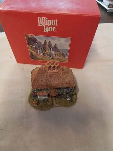 Lilliput lane harriet - lane,
