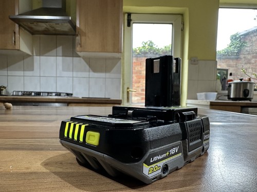Ryobi rb1820c 18v one 2 - 18v, 2.0ah