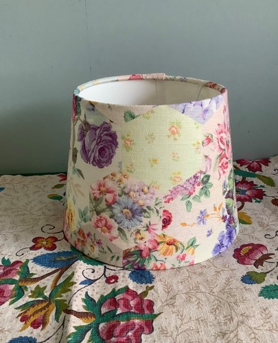Lampshade pretty shabby - in,