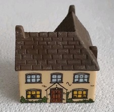 Wade Whimsey-on-Why Merry Weathers Farm   Vintage Cottage Set 3