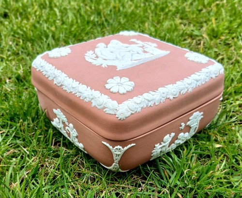 Wedgwood terracotta jasperware - terracotta,