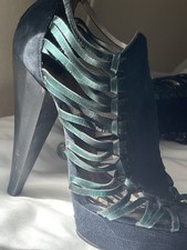 Must Have Hard To Find Zandra Rhodes Strutt Couture Platform Gladiator Style