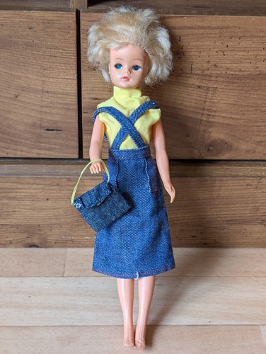 Vintage blonde sindy - vintage,