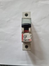 LEGRAND 32 AMP CURVE B 6kA MCB