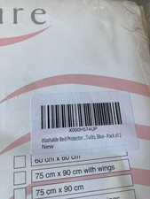  Washable bed protector with tucks x2