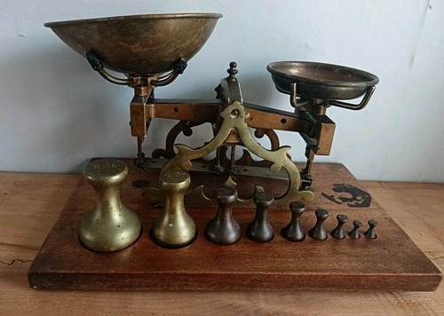 Vintage scales and - vintage, 9