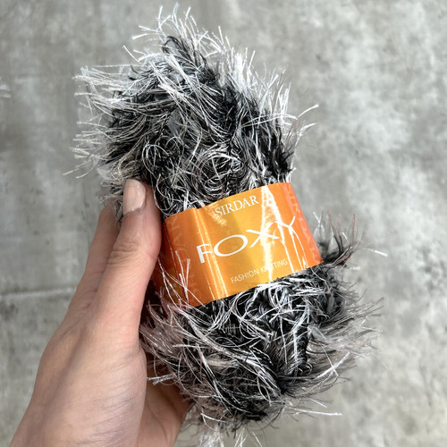 Sirdar foxy yarn - 12, grey