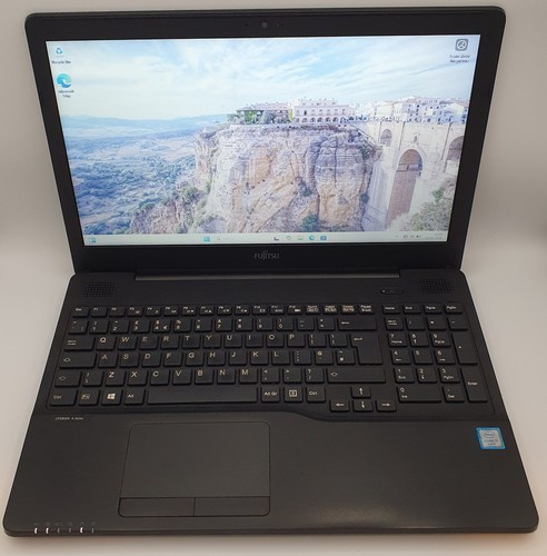 Fujitsu lifebook a556 intel - fujitsu,