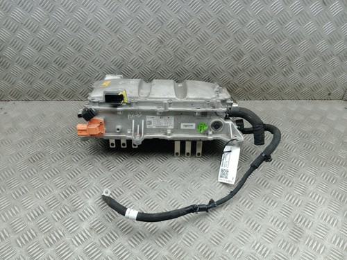 Voltage inverter - voltage,