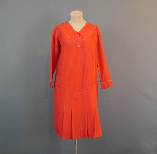 Damaged vintage 1920s red - 1920s, silk