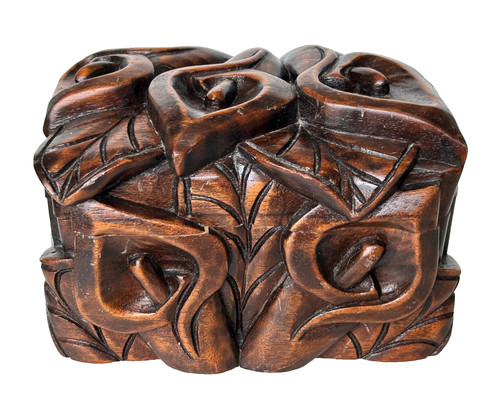 Vintage carved mahogany - 3d,