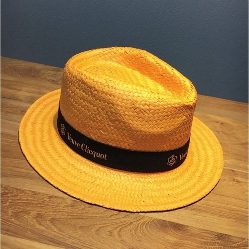 Veuve clicquot champagne - clicquot,