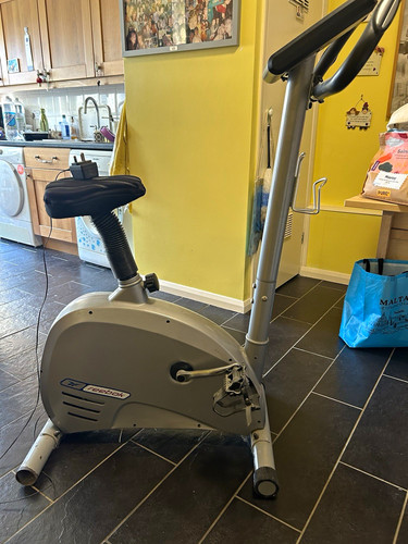 Reebok rb3000 upright magnetic - reebok,