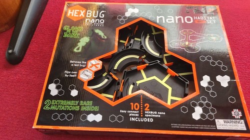 Hexbug nano glows the dark - hexbug,