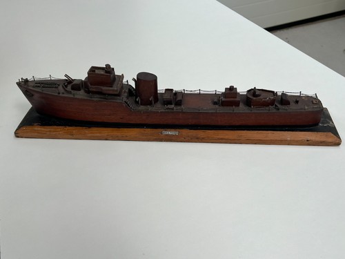 Old wooden model hms - old,