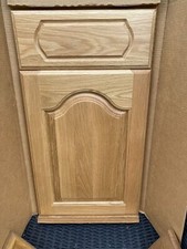 SOLID MEDIUM OAK KITCHEN DOOR