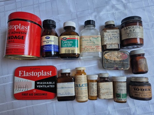 Vintage apothecary job lot - apothecary,