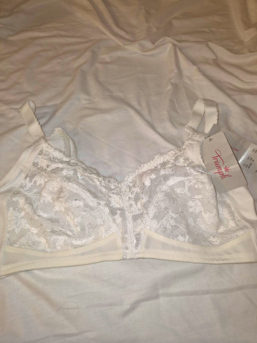 Triumph white floral - floral, lace