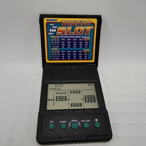 Vintage handheld radica winner - radica,