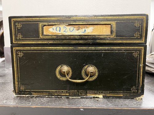 Vintage french box - french,