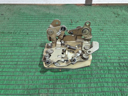 Rear left door lock - door, /