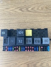 VW T4 TRANSPORTER 1990 - 2003 FUSE BOX  