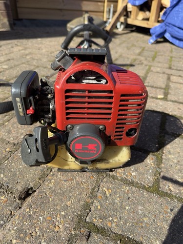 Kawasaki th26 strimmer - kawasaki,