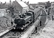 Railway   B/W  Negative      6x6cm   GWR   3737  Easton  1960.