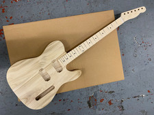 ELECTRIC GUITAR  PAULOWNIA