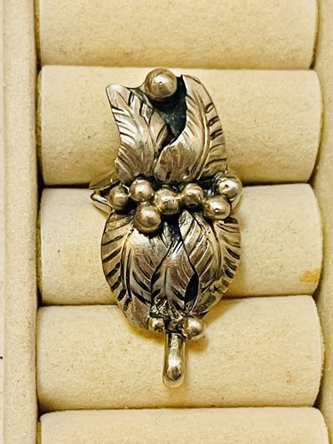 Vtg old pawn - vtg, american