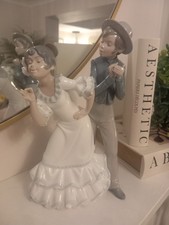 NAO By LLADRO FIGURINE - FLAMENCO DANCERS - BOY & GIRL - 00300 - GYPSY GROUP